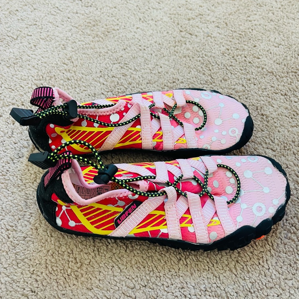 UBFEN water shoes